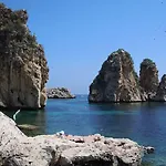 Iris Holiday home Castellammare del Golfo
